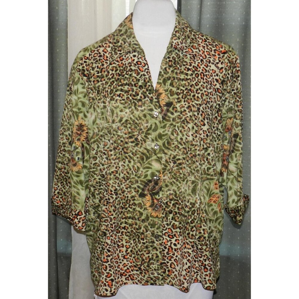 Joanna Plus size 3X stretch blend buttoned top artsy animal print